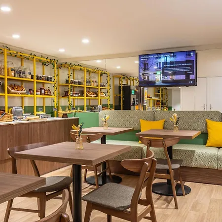 Ibis Styles Paris Crimée La Villette-3