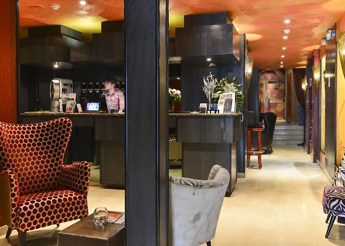 Hotel De France Invalides Parigi